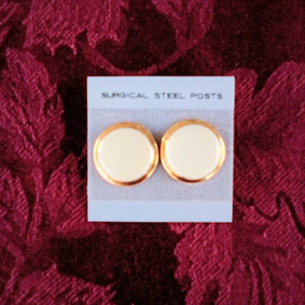 NWT- Gold and Cream Stud Earrings